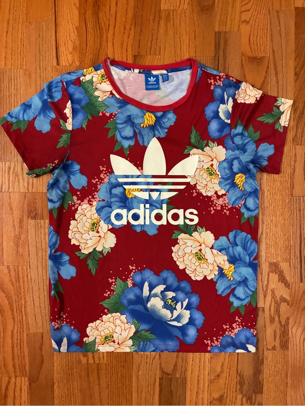 adidas Red Floral Print Womens Size Small